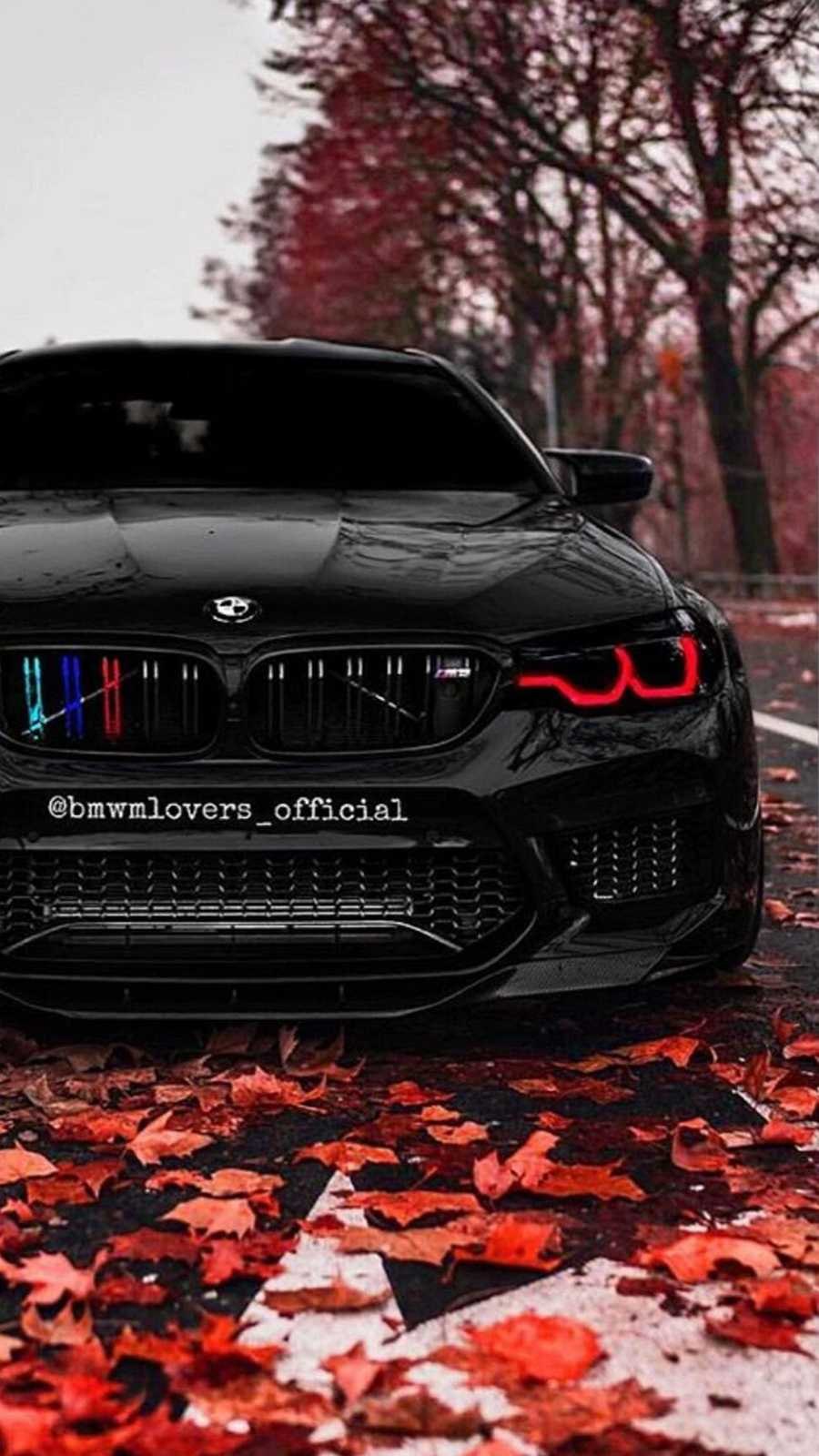 BMW m5 f90 с красными фарами