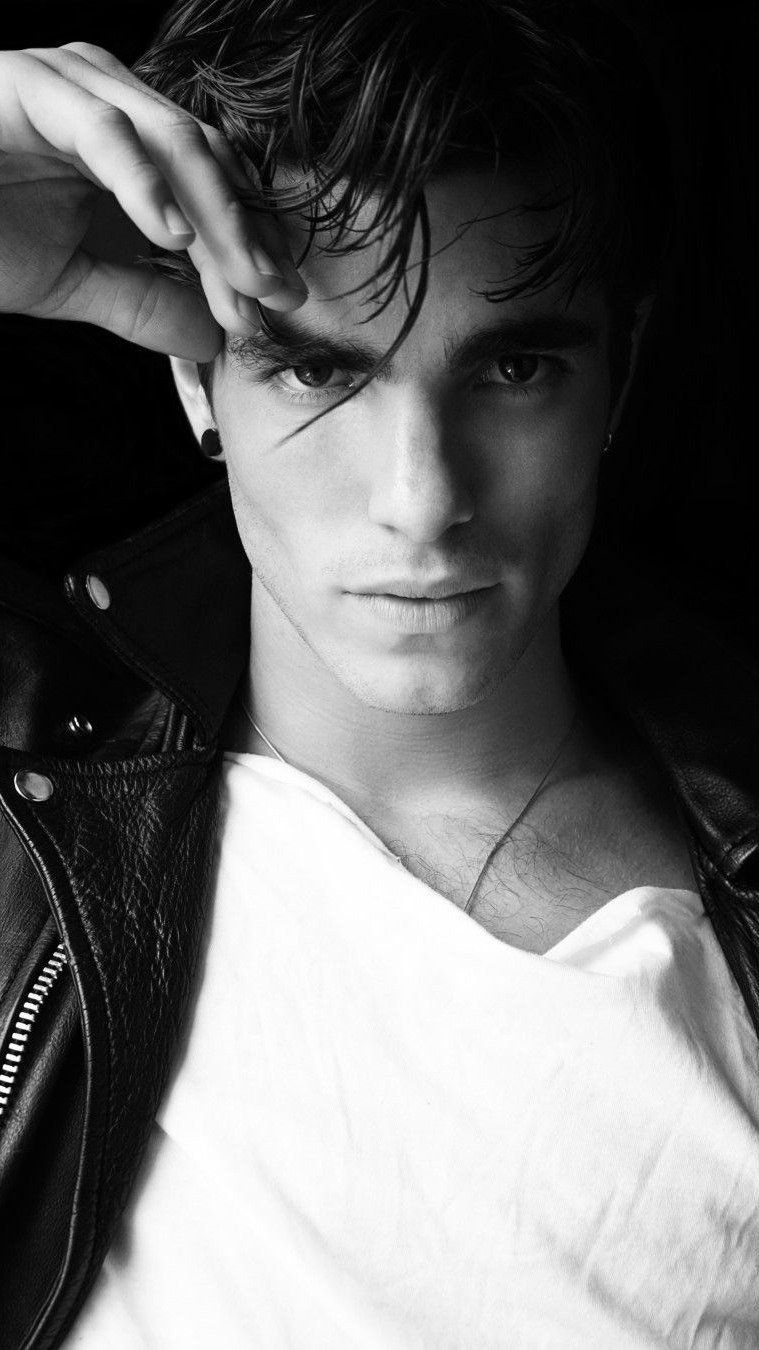 Alvaro Mel селфи