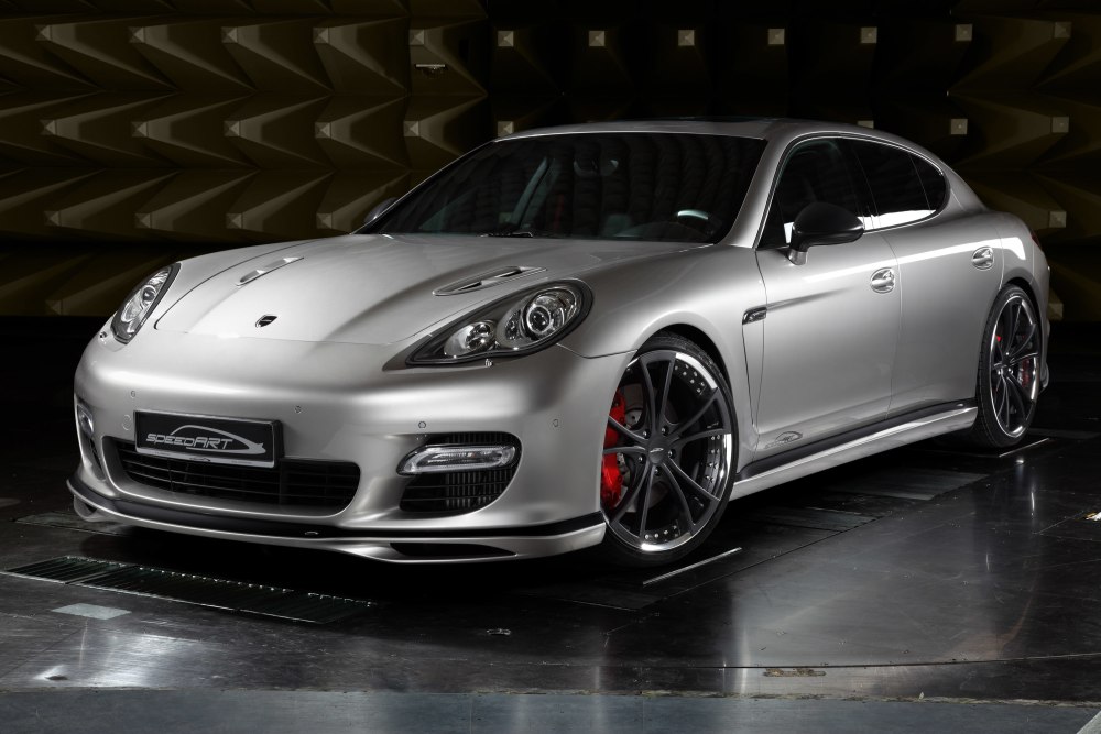 Porsche Panamera черный