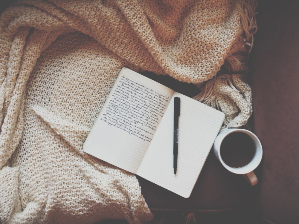 Стол «книга»