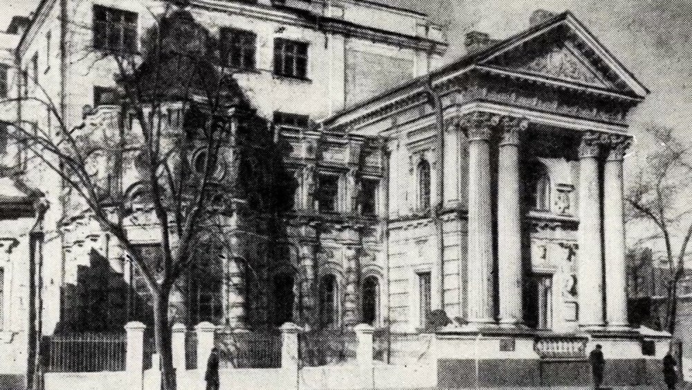 Усадьба фон Рекк дом со львами