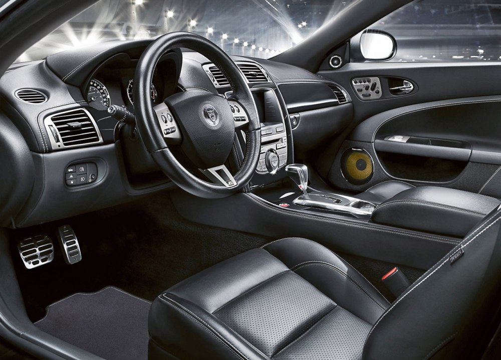 Buick Lucerne салон