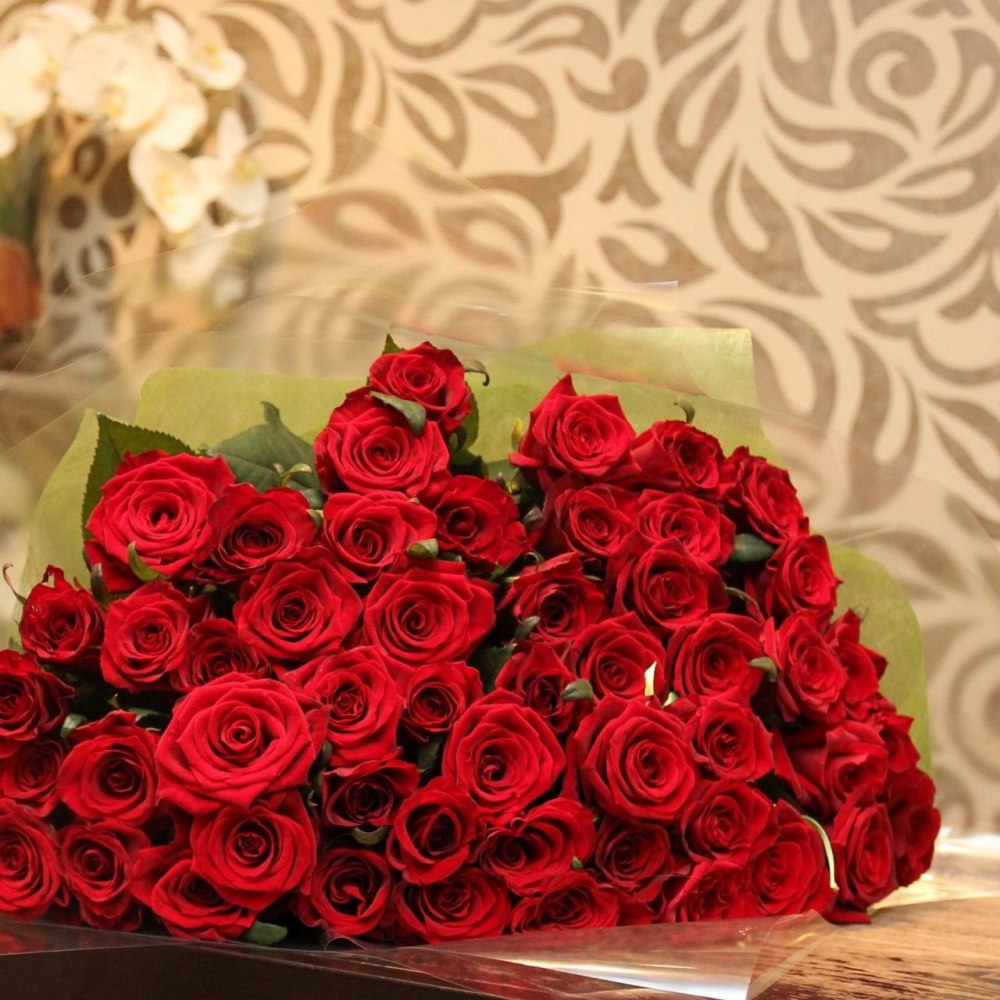 С днем рождения коллеге