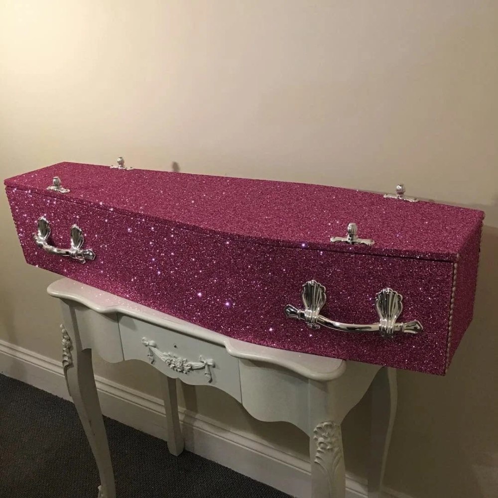 Glitter Coffin Company гробы