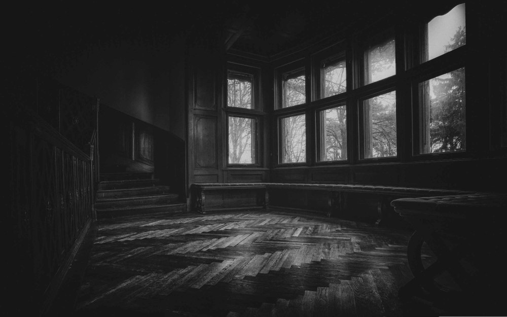 Мрачное помещение