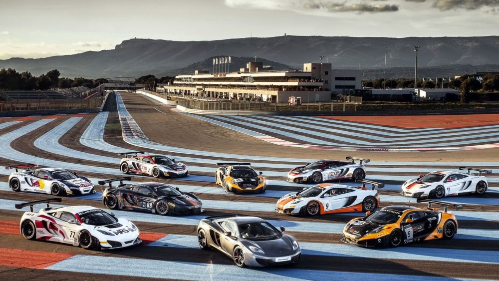 MCLAREN mp4-12c gt3
