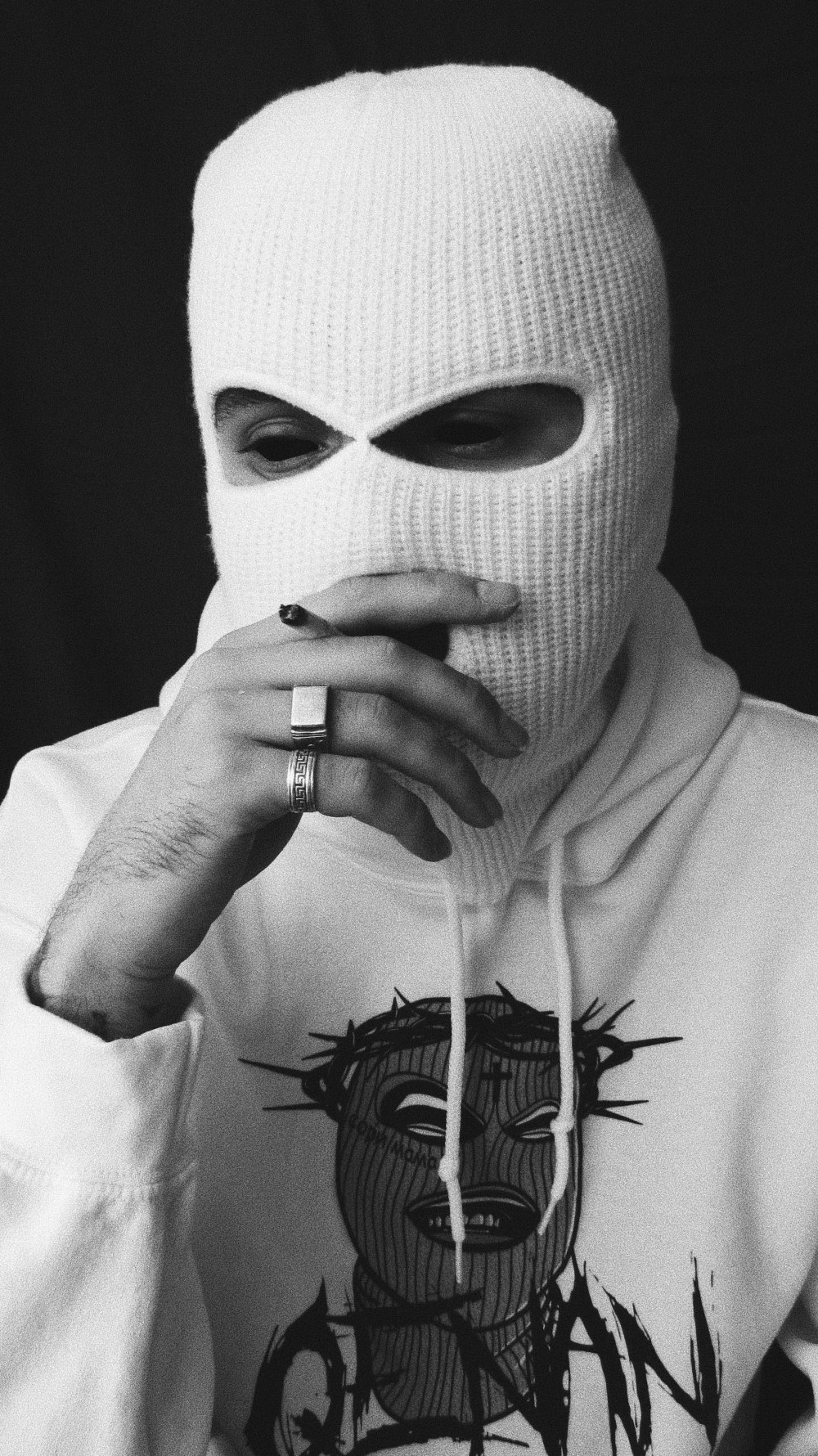 Парень с мячом