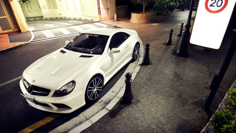 Mercedes AMG