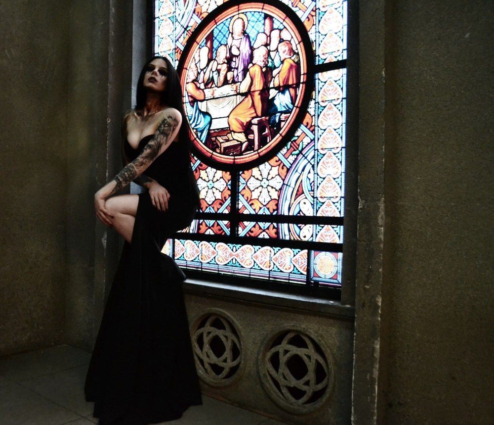 Dani Divine 2020