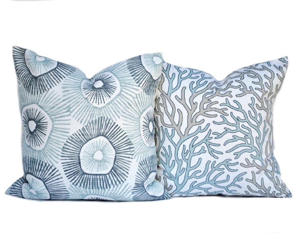 Grey Pillow арт