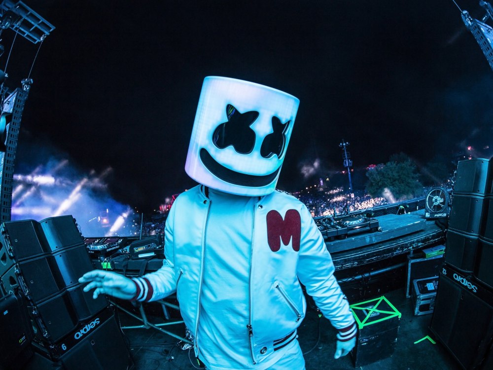 Кристофер Комсток Marshmello без маски