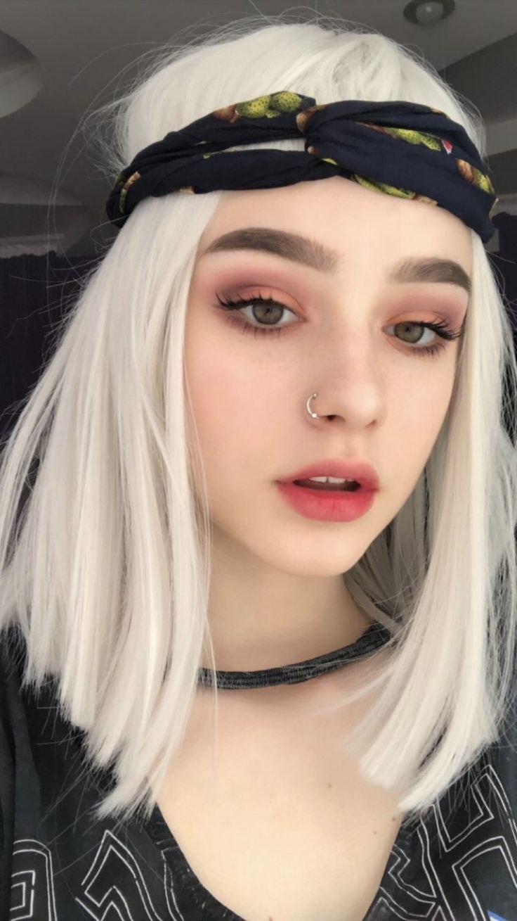 Grunge girl макияж
