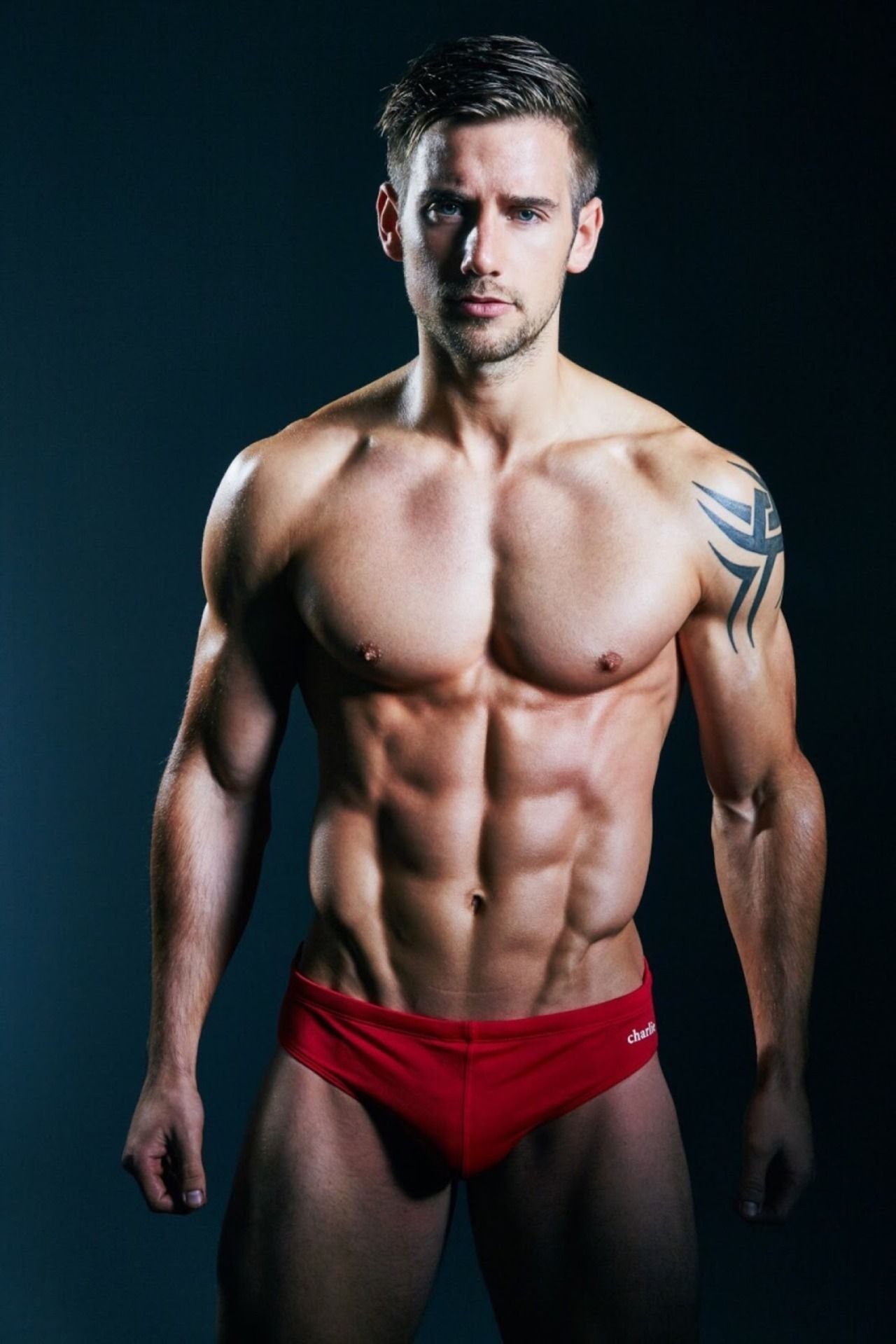 Bodybuilder Male Escort