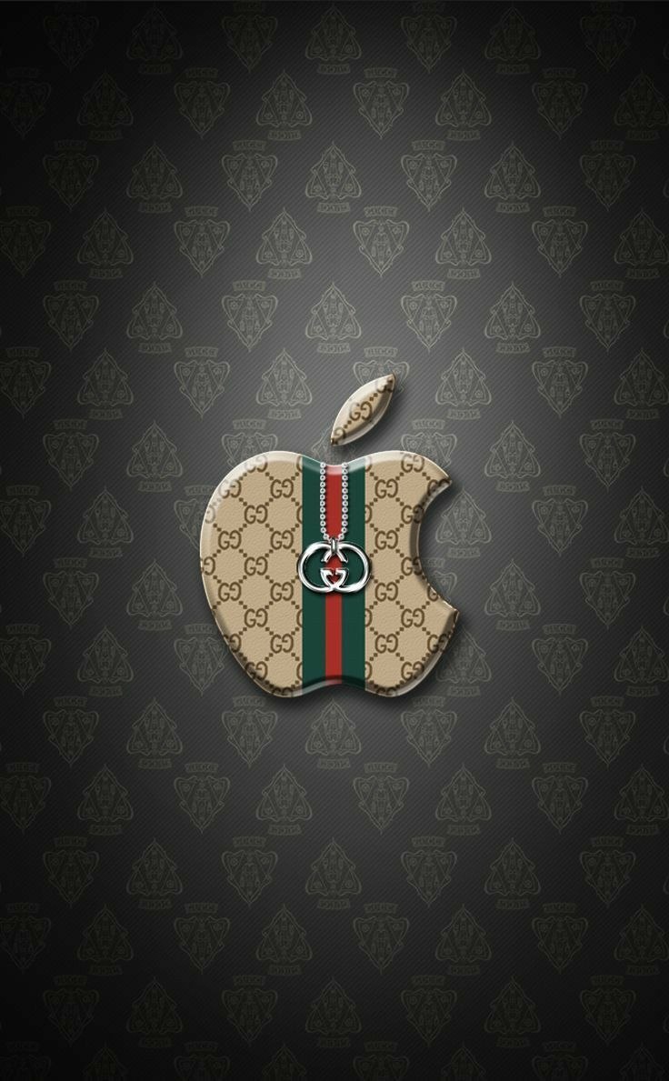 Девушка в Gucci без лица