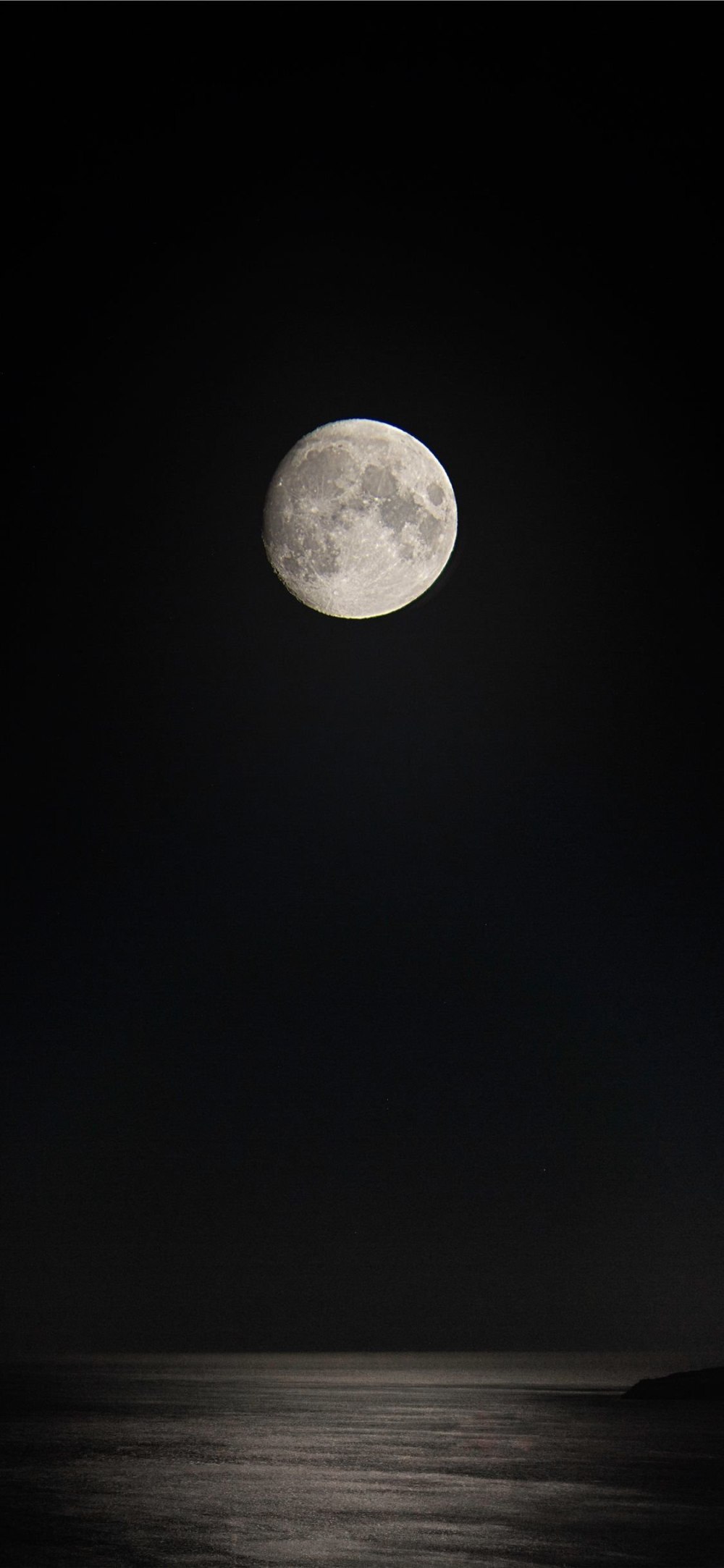 Iphone XS Max Earth