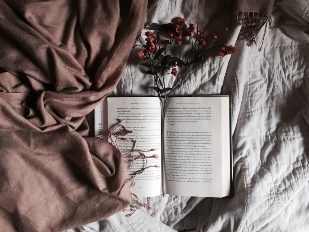Обои на рабочий стол книги