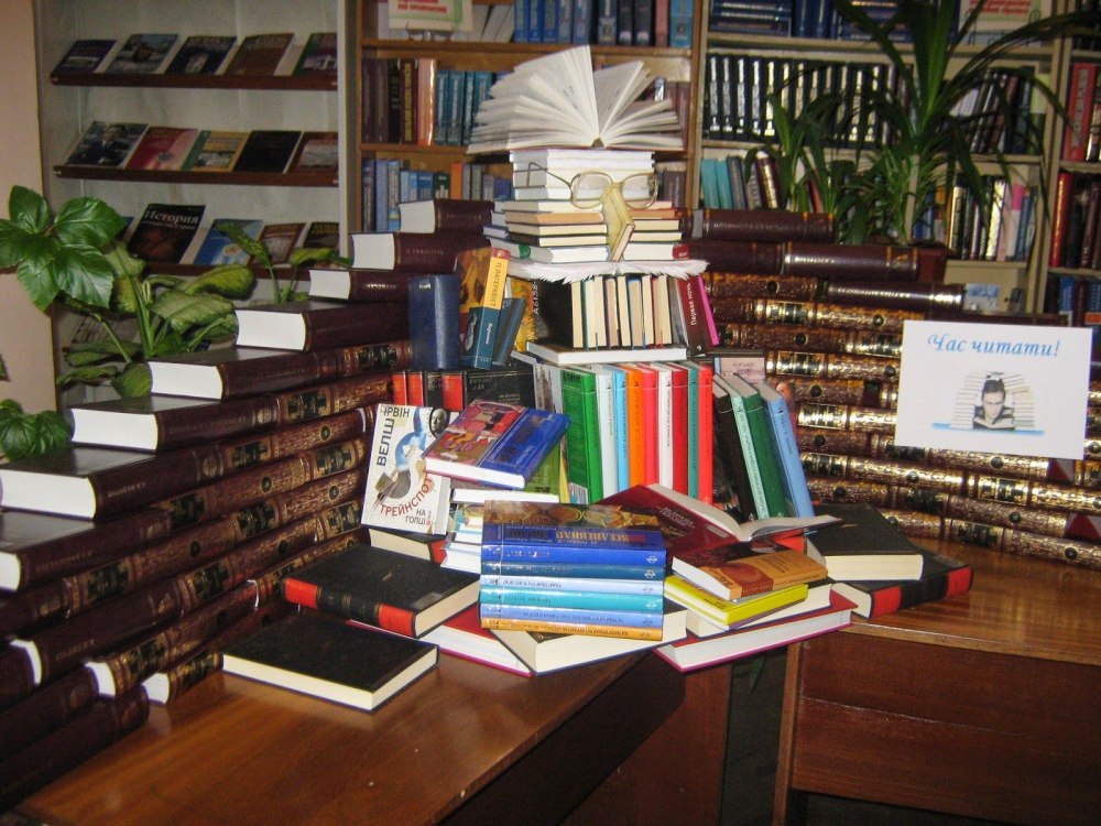 Креативные книжные выставки