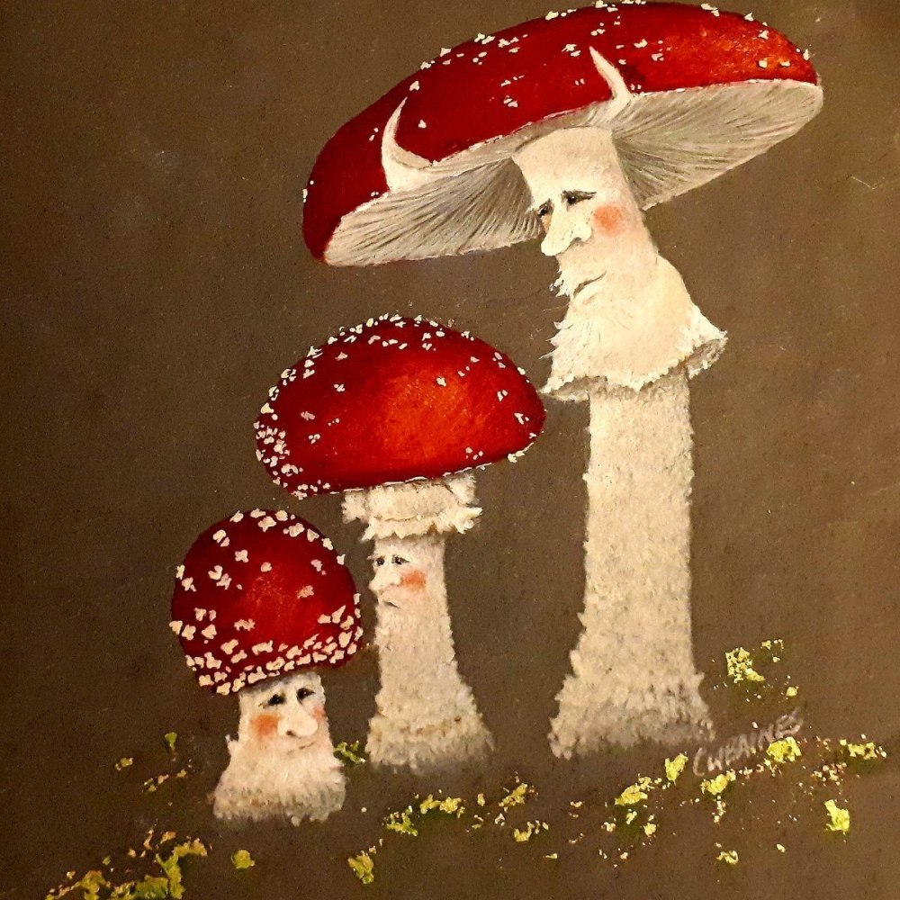 Мухоморы мультяшные