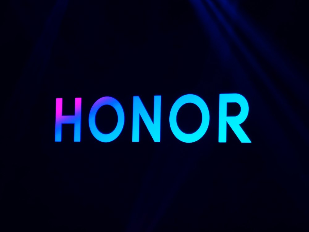 Логотип Honor 10