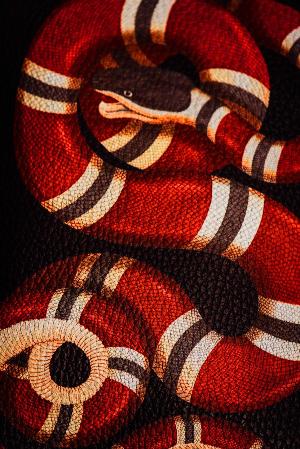 Gucci лого