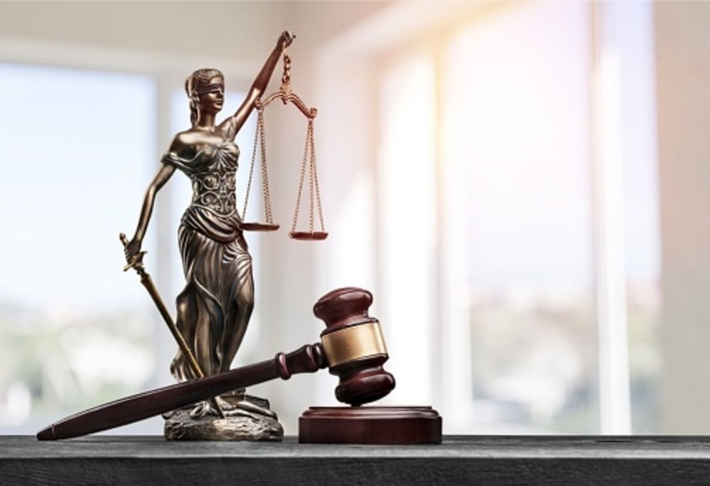 Статуя Богини правосудия Фемиды