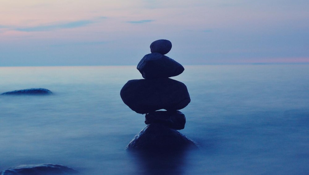 Mindfulness Wallpaper с надписью