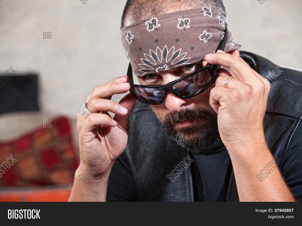 AK AUSSERKONTROLLE