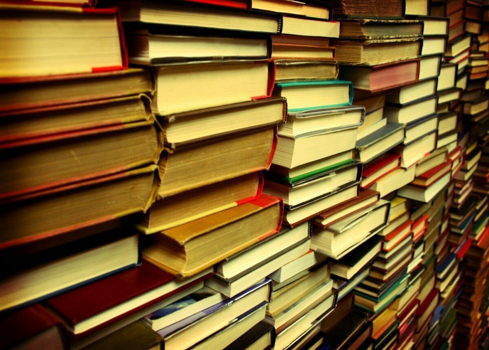 Стопка книг