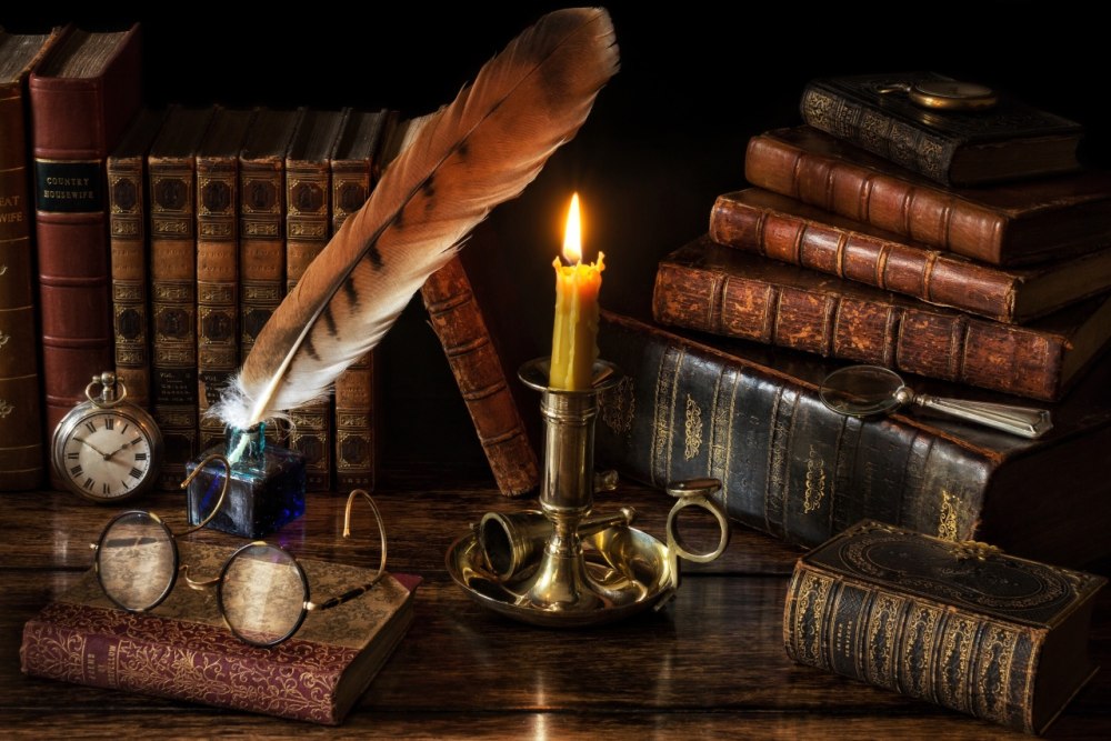 Книга с пером
