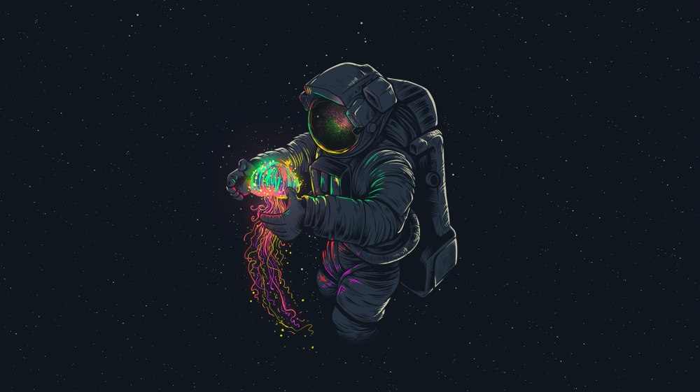 Треугольник на фоне космоса