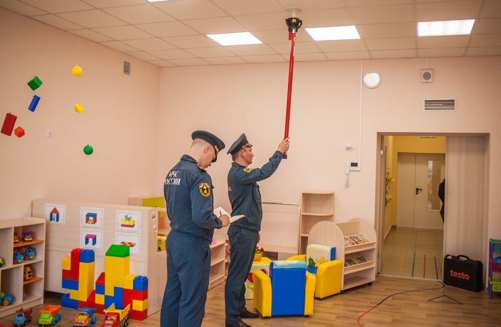 Детская спортивная игра форма сотрудника пожарной службы