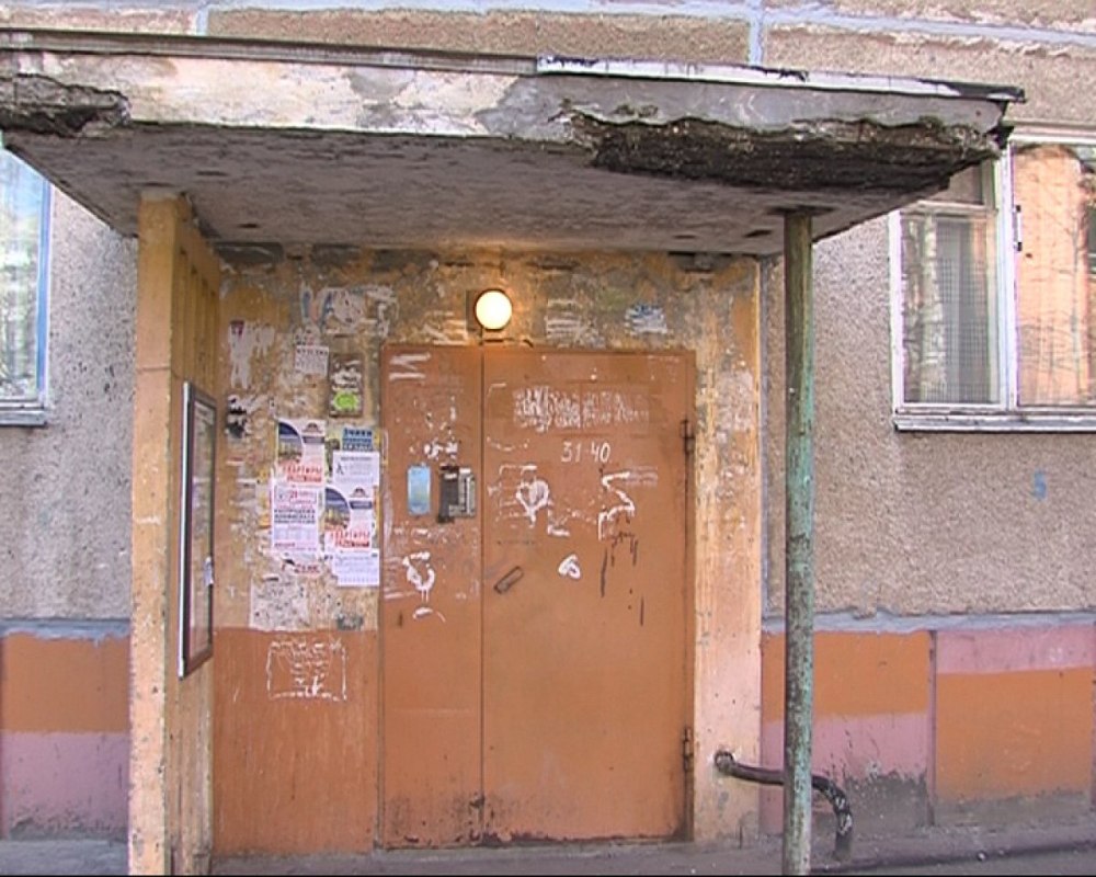 Разрисованный подъезд
