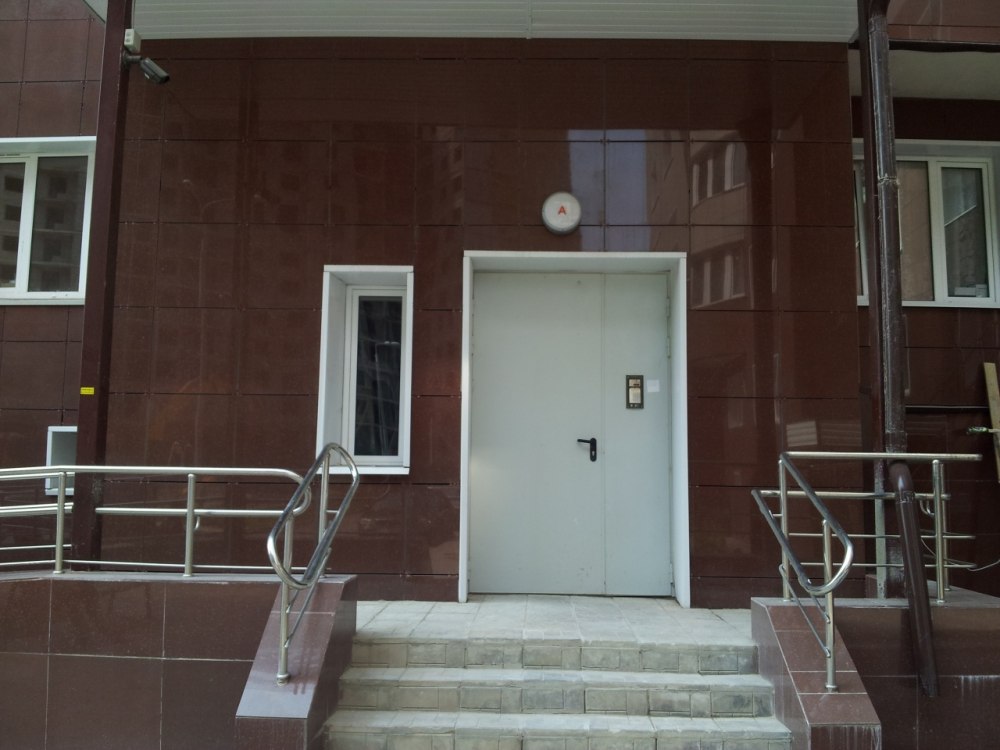 Панелька подъезд снаружи