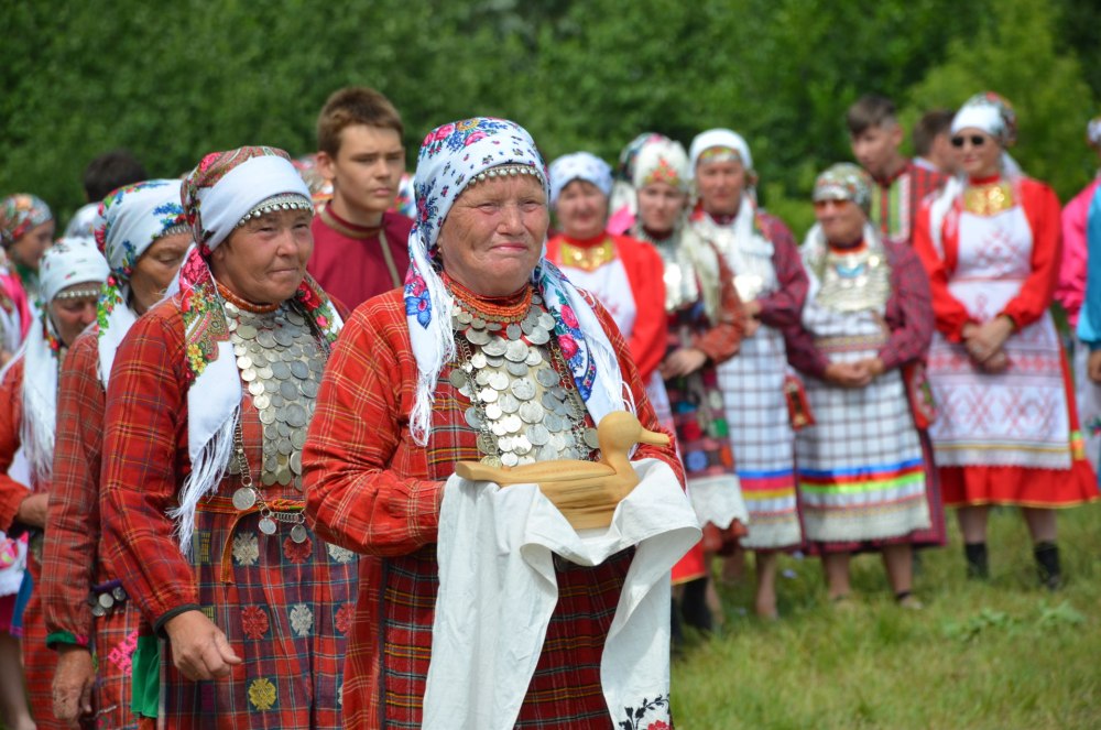 Нация УДМУРТКА