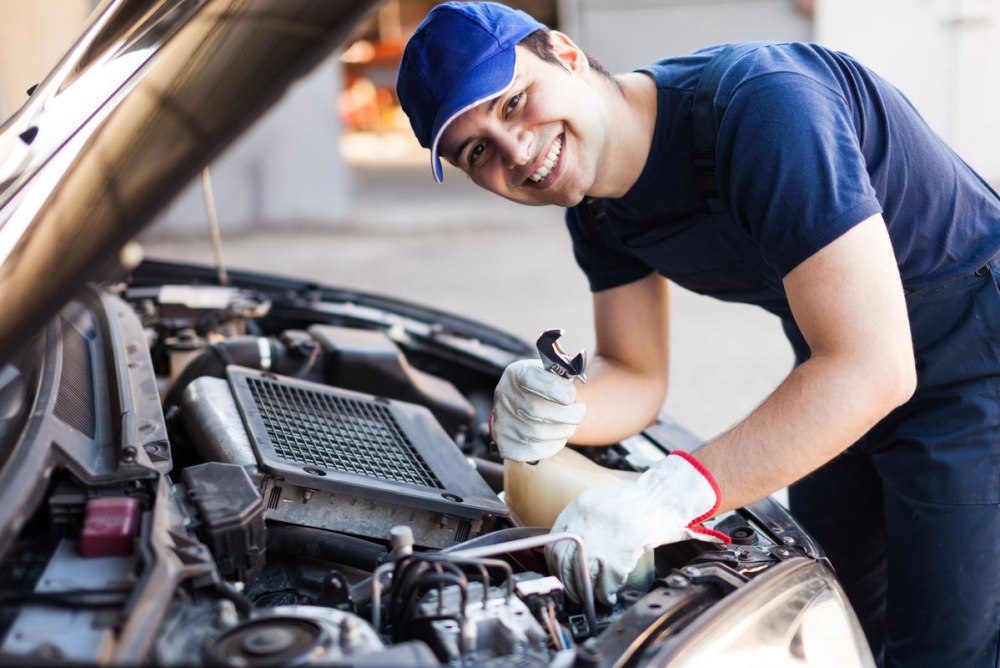 Auto Mechanic с инструментом