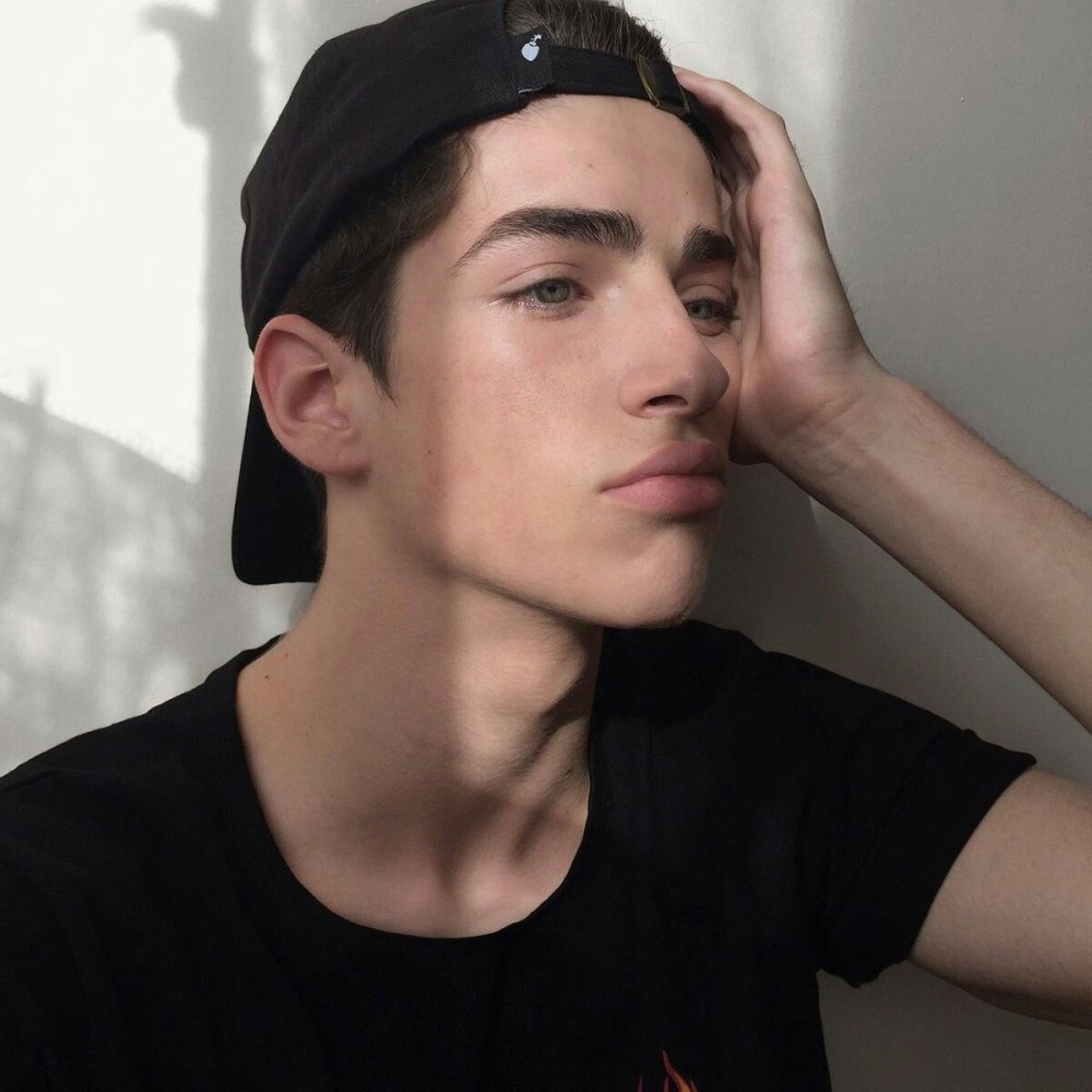 Frank Rossi милый