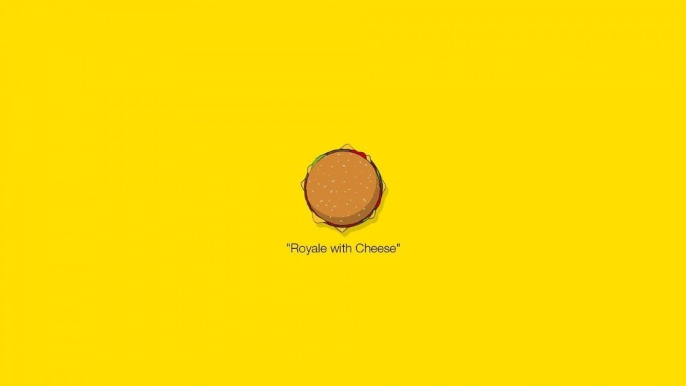 Улыбка на желтом фоне
