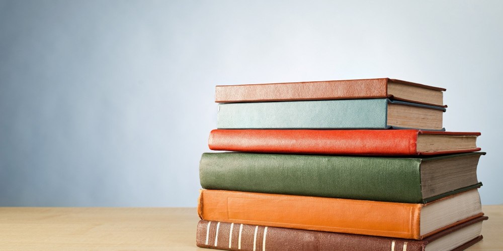 Стопка книг