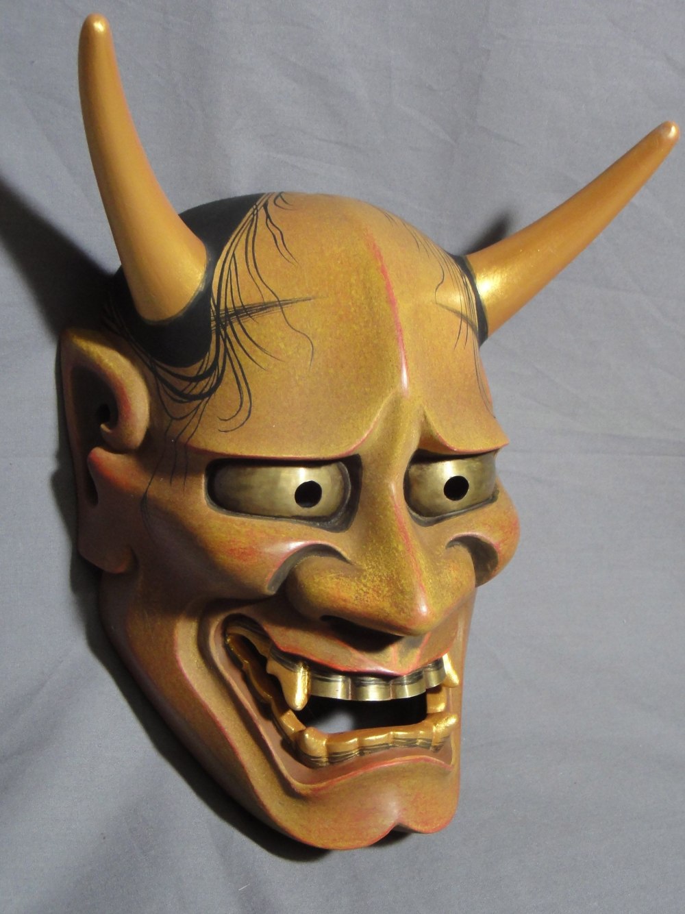 Маска Hannya демон