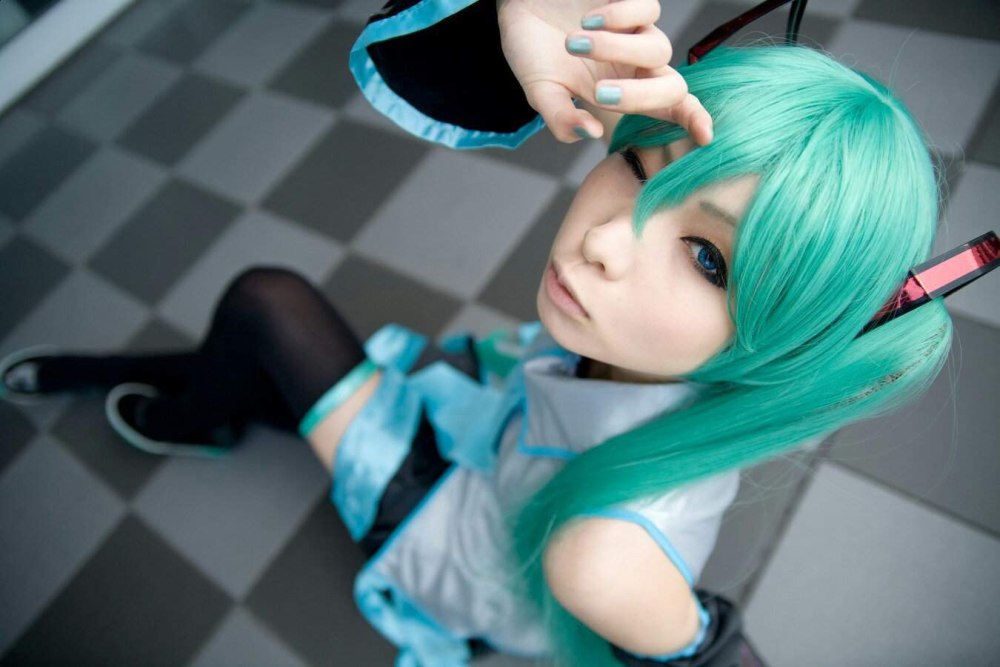 Cute Hatsune Miku Japanese Cosplayer 39