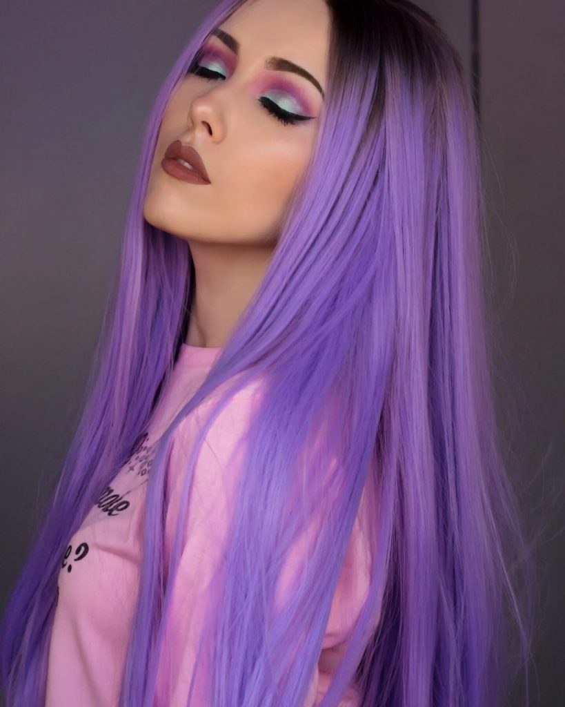 Nyane Lebajoa с фиолетовыми волосами