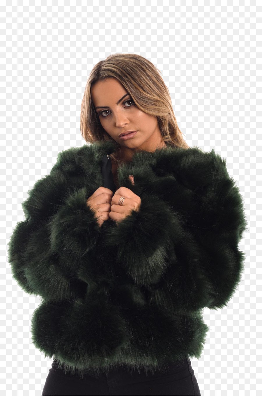 Женщина в шубе на белом фоне