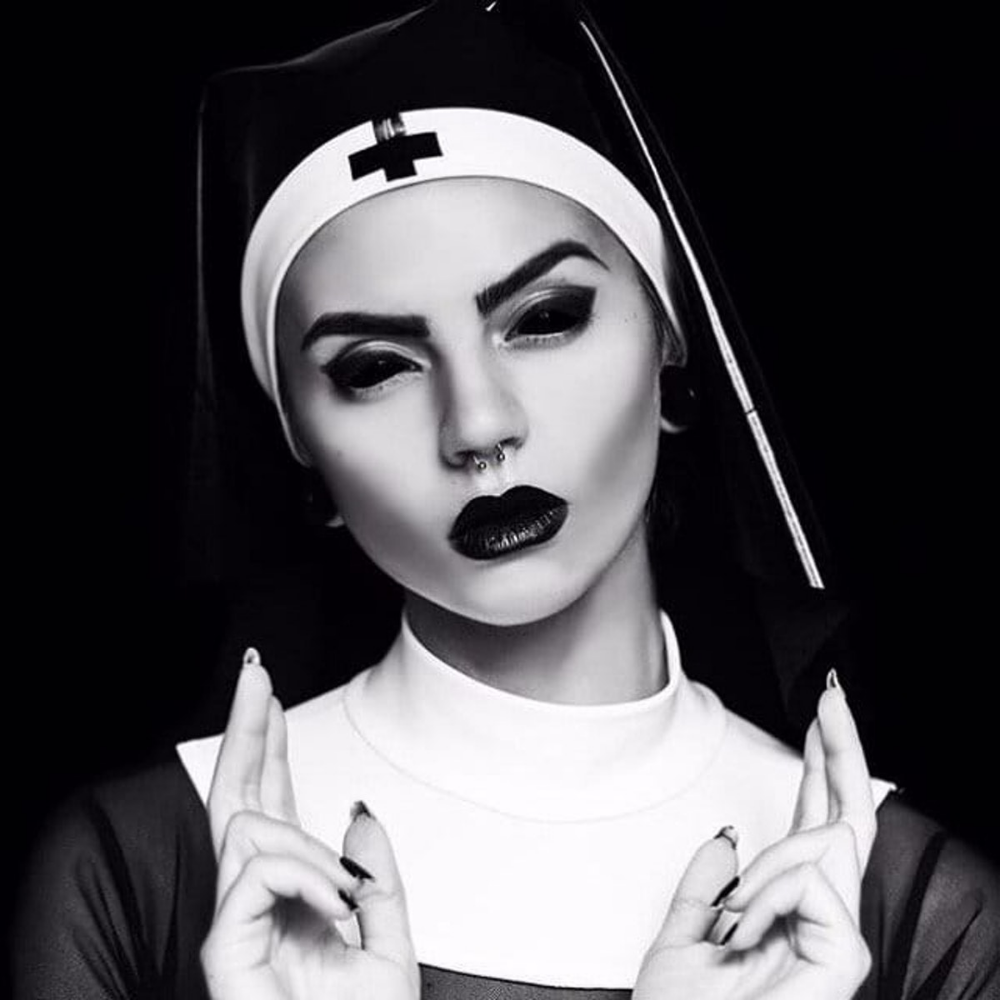 Beatriz Mariana монашка