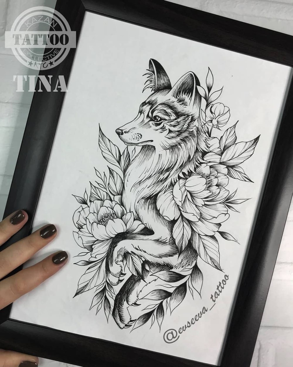 Тату лисы с цветами