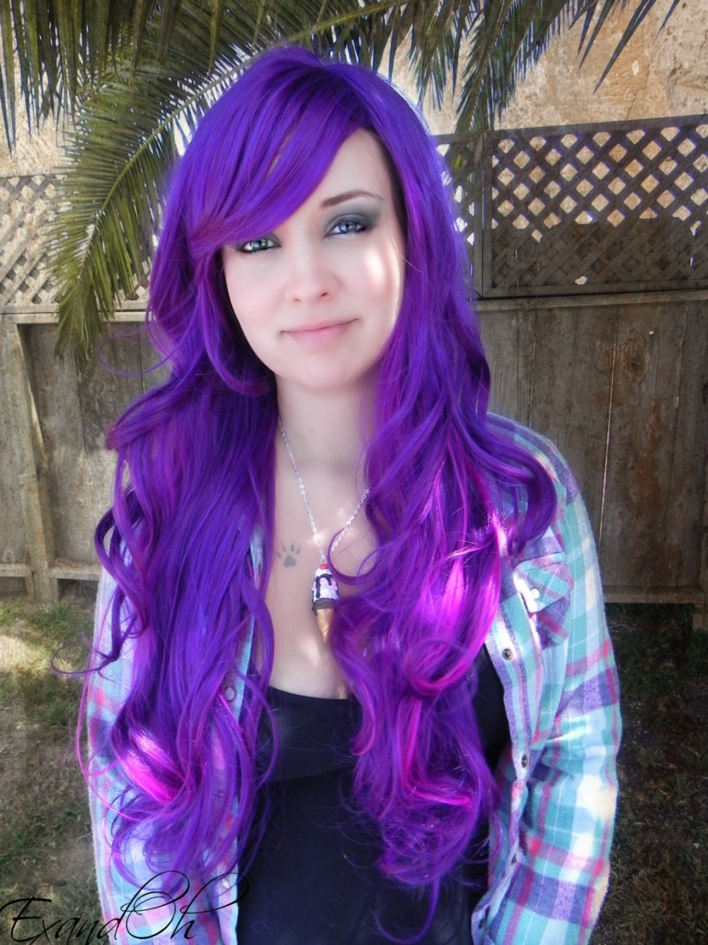 Lauren Calaway фиолетовые волосы