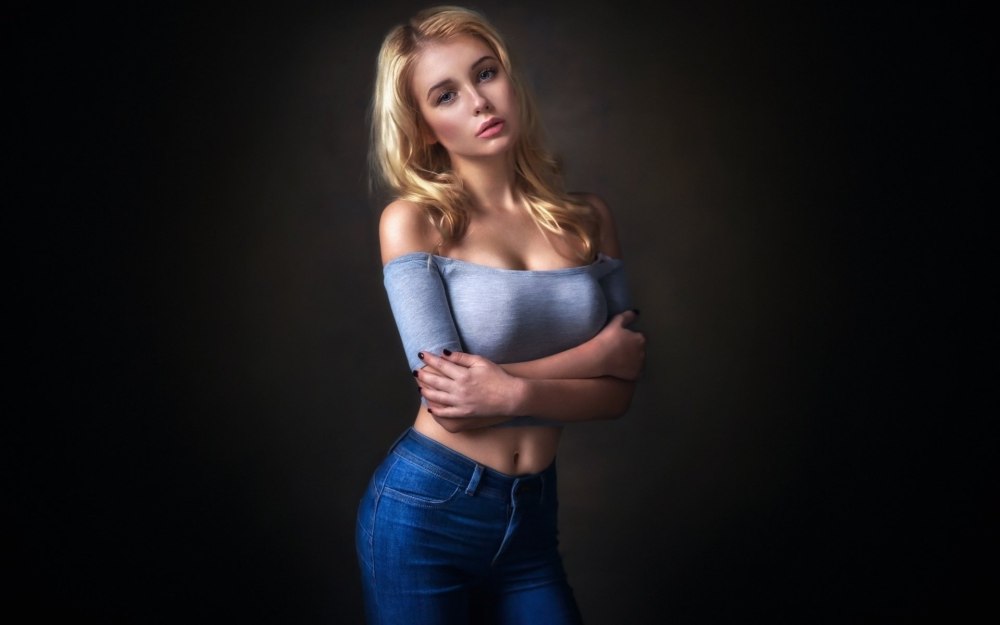 Лицо девушки на аватарку