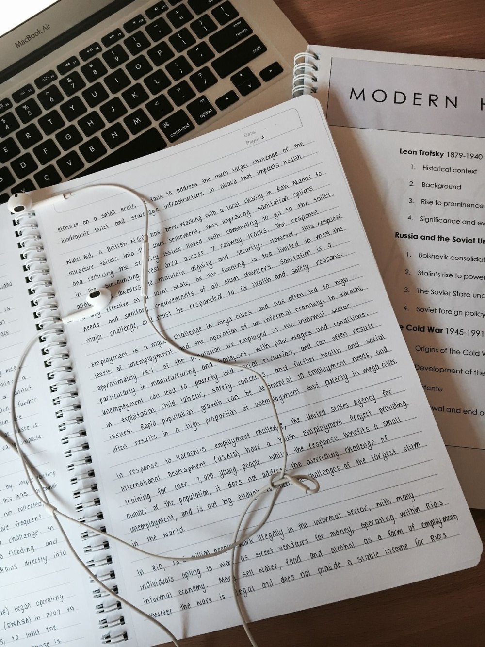 Книжки Эстетика