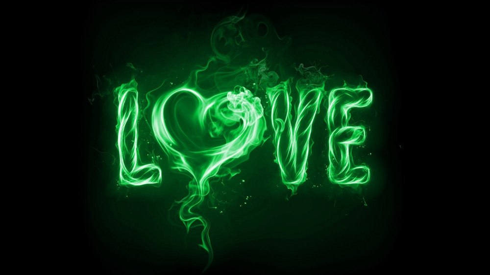 Надпись Love на черном фоне