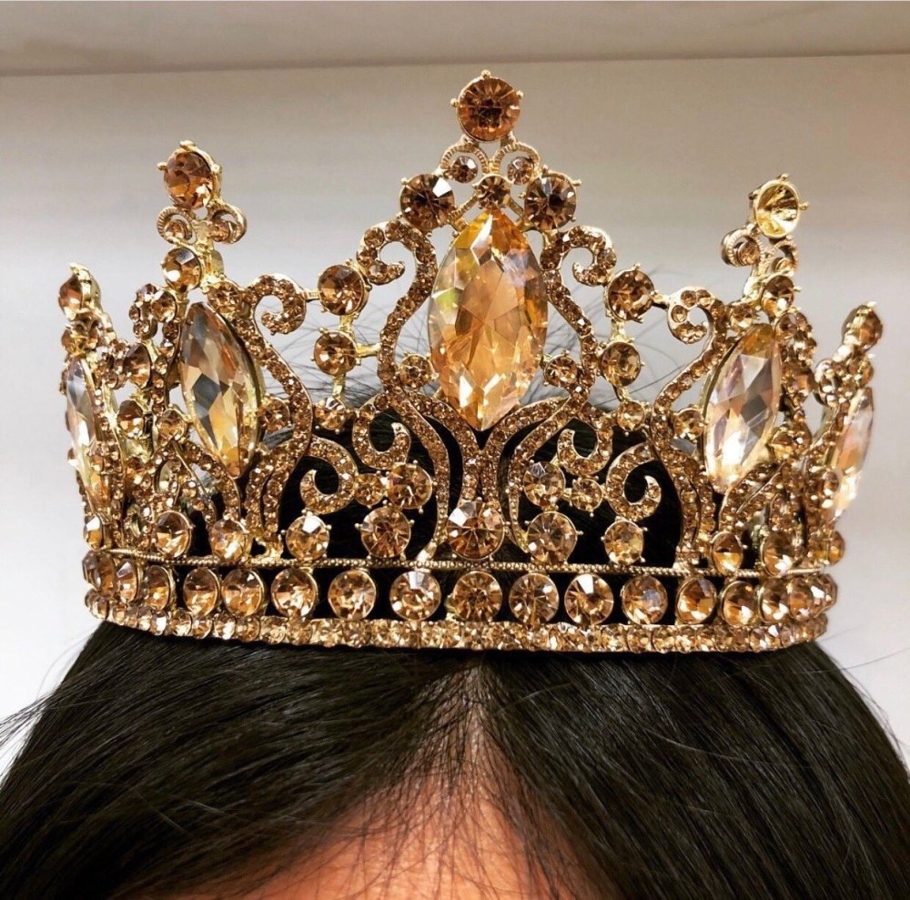 Эстер царица корона