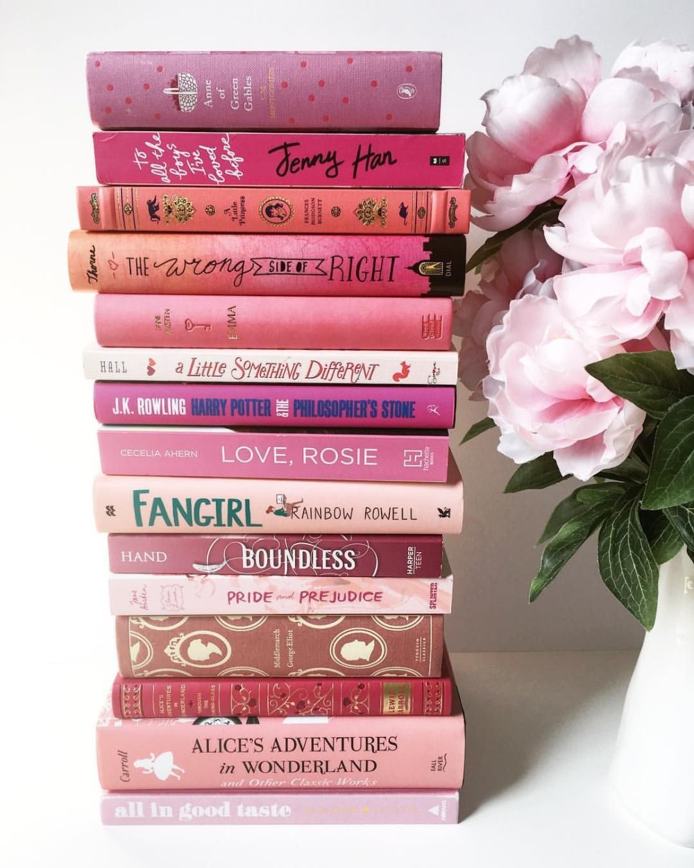 Книжка в розовых тонах